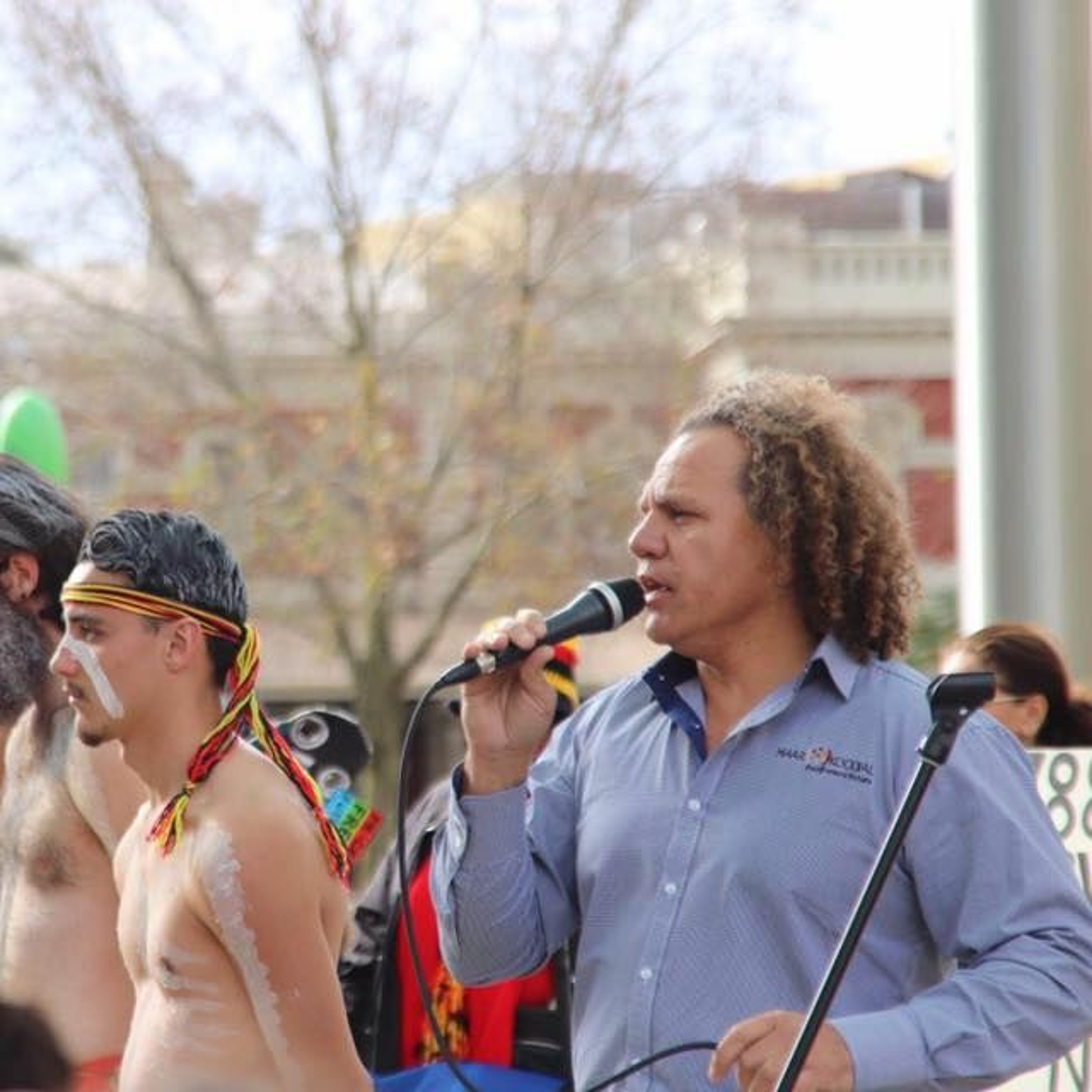 Dennis Simmons speaking at the "Standing in solidarity with Kalgoorlie" event