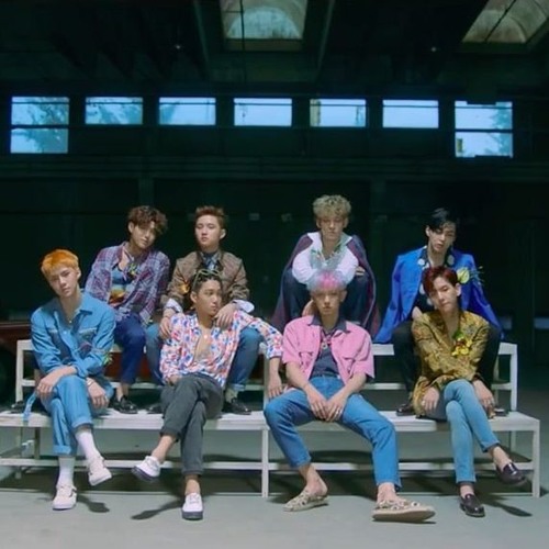 Boy group EXO