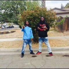 Yfn Coop ft. D-Holli - On The Chin