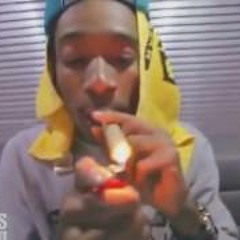 MC NEGUINHO DO RED - FUMADÃO NO BAILE ROÇANDO O PAU NAS MULHER ((DJ´S VICTOR E PQD))