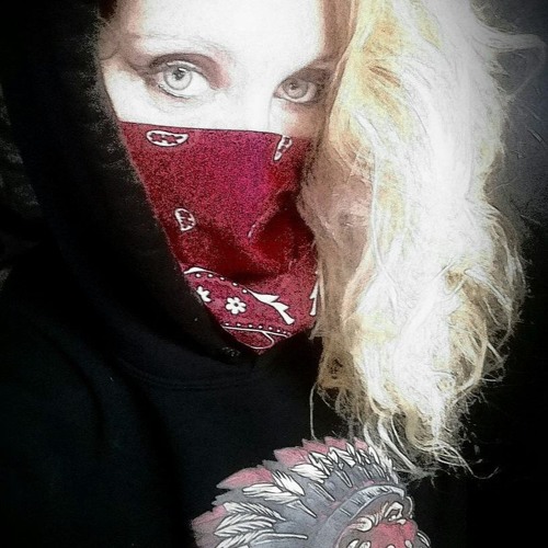 Famous WOJIE x Native Keyz