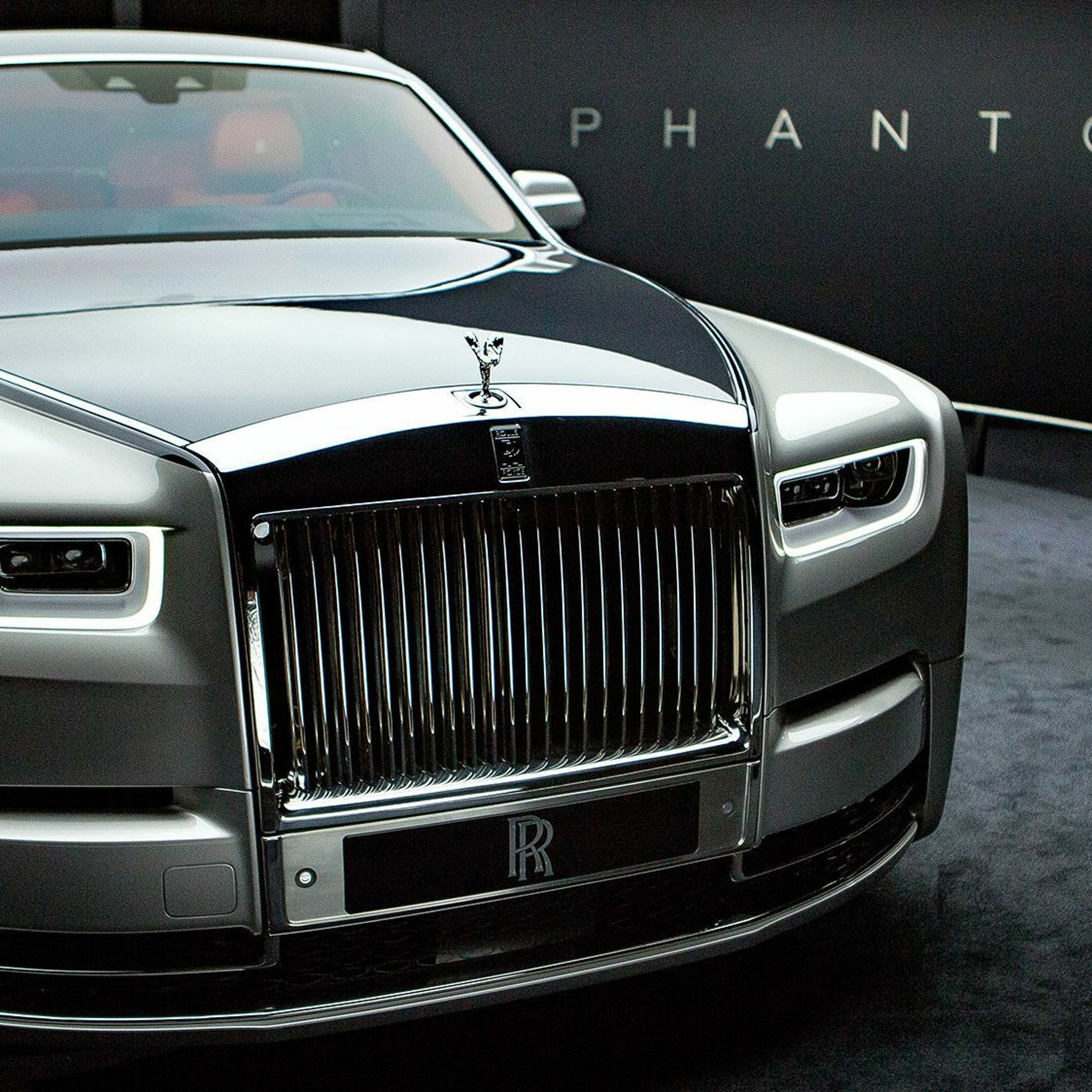 Rolls Royce – Change image – thumbnail
