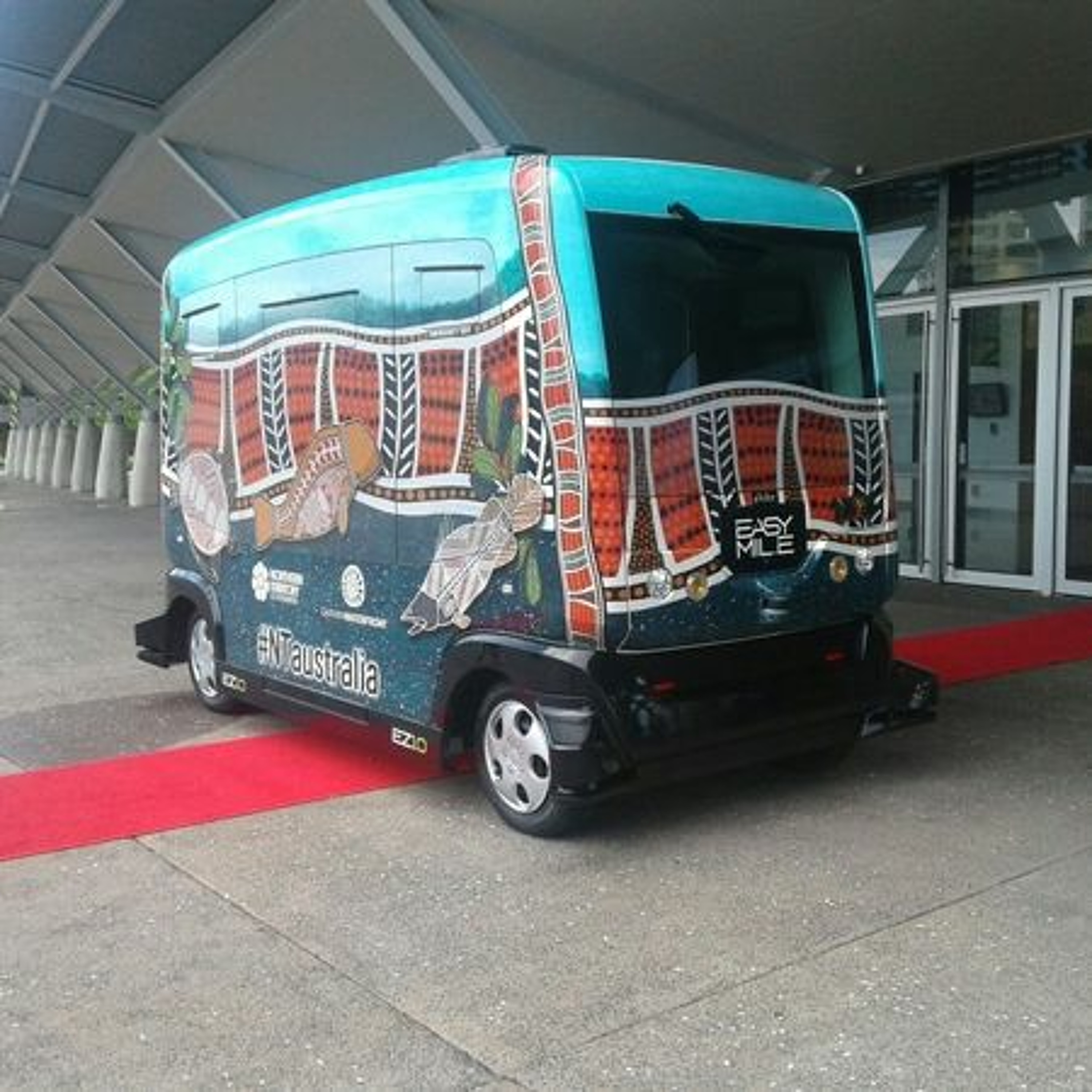 Quirky: Darwin Autonomous bus still has a driver thumbnail