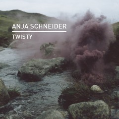 Premiere: Anja Schneider 'Twisty'