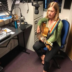 Radio interview & live acoustic session – Source FM