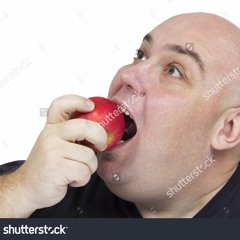Skybreak enjoys a wholesome apple {RushDown Release}