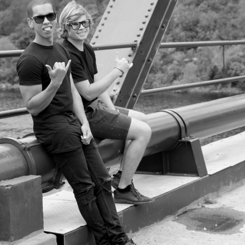 CLEAN ELEMENT - August Mix 2017