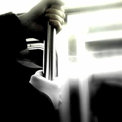 STAND CLEAR OF THE CLOSING DOORS