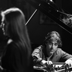 Low Voltage, par Benoît Delbecq et Claudia Solal