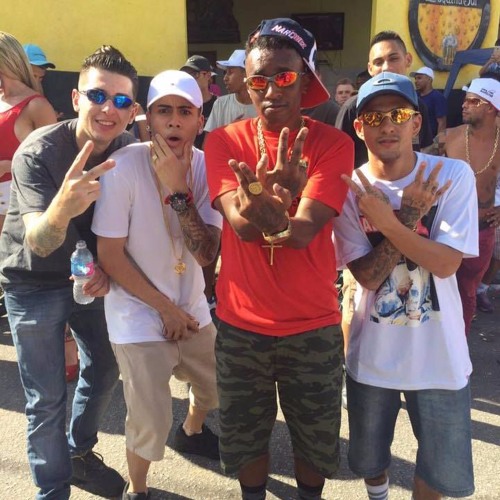 MC Hollywood & MC Vitinho Avassalador - Vuk Vuk Com BumBum (DJ Bielzin SP) | TROPA 011 |