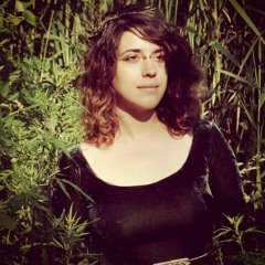 Modest Midas - "Music For My Friends" (Live At Sofar Sounds Charleston, SC 5-19-17)