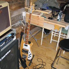 Neljä oikein: Äiti sammaltaa