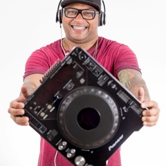 Set As Mais Tocadas Nos Bailes De Favela Com Dj Neguinho