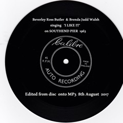 BEVERLEY & BRENDA 1963 singing 'I LIKE IT'