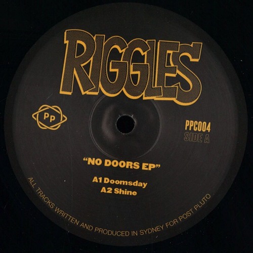 PREMIERE : riggles - Doomsday