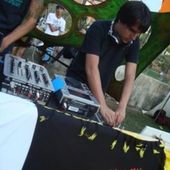 Sonic Oblivion @ Unknown location in Rio de Janeiro, Brazil [04-11-2005]