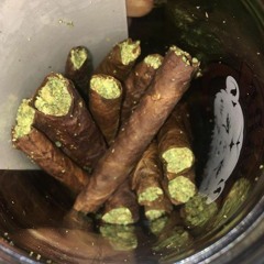 Wiz Khalifa & Curren$y - Rollin Up