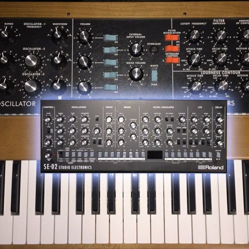 Minimoog Vs SE-02 Part2