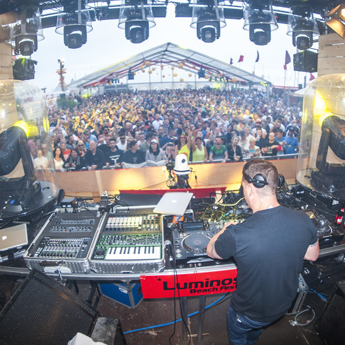 Simon Patterson - Live at Luminosity Beach Festival 2017