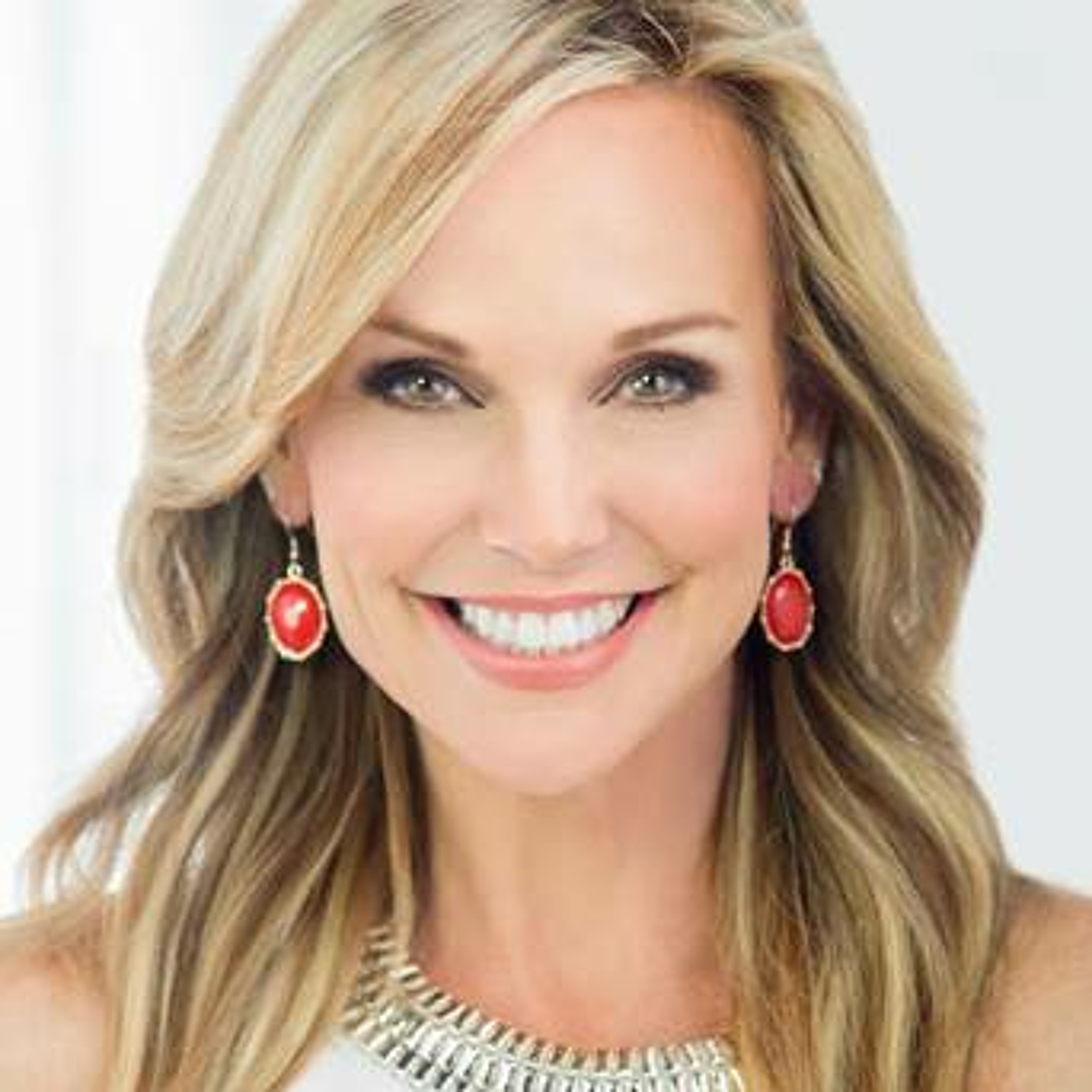 Look and Sound Your Best On Camera: With Sandra Dee Robinson episode artwork