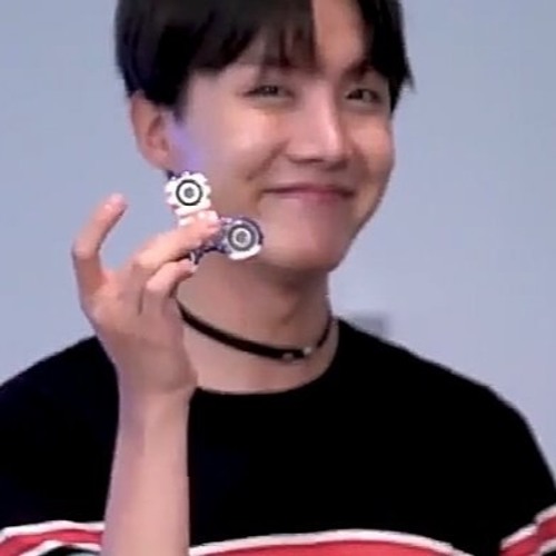 what cypher part 4 would sound like while you're fidget spinning in the bathroom of a house party