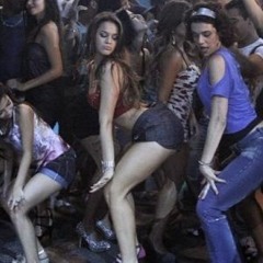 garotas bonitas que vivem a vida sarrando no baile