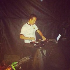 MC Jhojhow - Chama No Probleminha  Part. MC GW