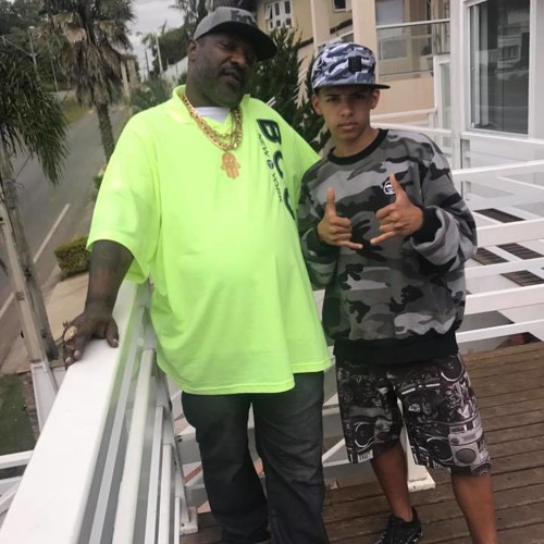 MC RICK BH E MR CATRA - EMBRAZADÃO NA CAMA ( LUCKMUZIK) LANÇAMENTO 2017