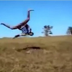 O impossível mortal pra trás