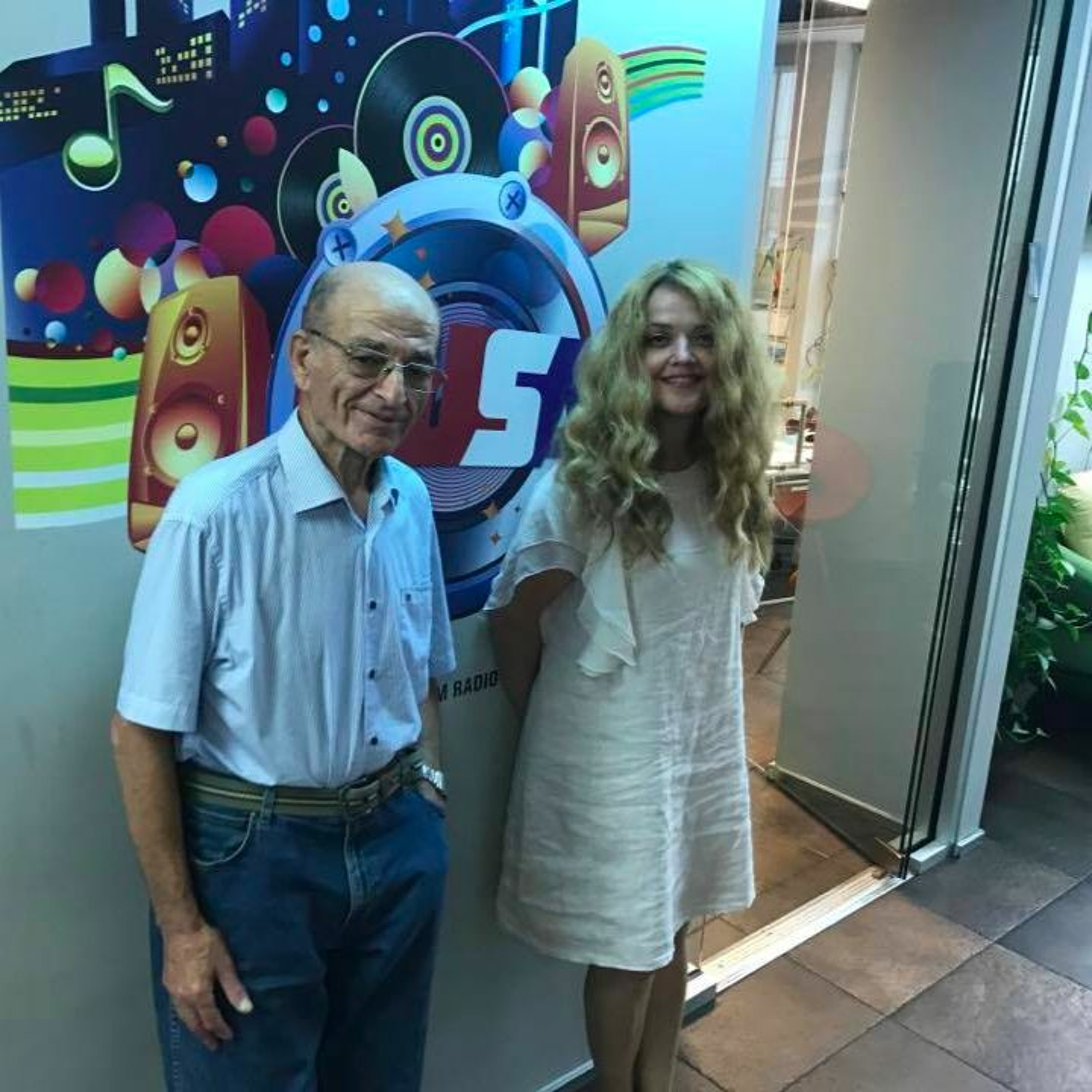 Чудесный детский поэт Леонид Сорока на радио RUSA в Нью-Йорке.