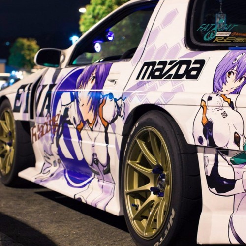 Une voiture décorée avec des autocollants anime ''itasha'' sur l'affichage  à Niconico Chokaigi festival à Makuhari Messe Convention Center le 29 avril  2018, Chiba, Japon. Niconico Chokaigi est organisé par le plus