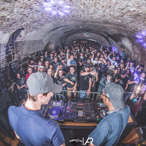 Goosebumps (Trafalgar & Kronos Bootleg) FREE