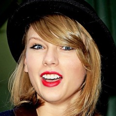 Taylor Shakes The Love