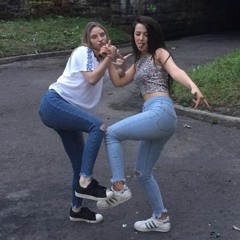 Here We Are ! Makina