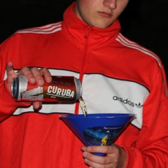 In Gedanken bei der Bierbong