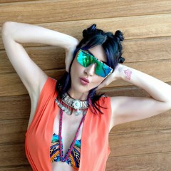 Hande Yener Kırmızı 👑