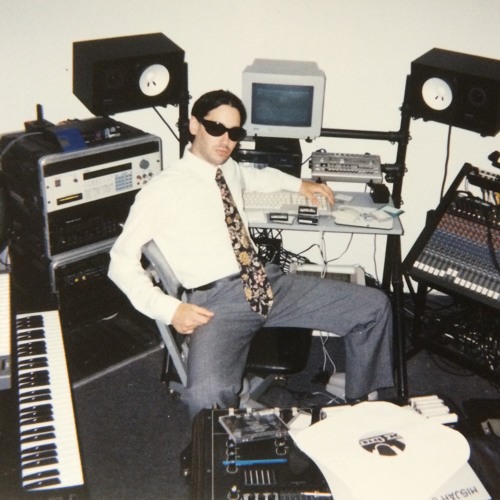 TECHNO JOONGE