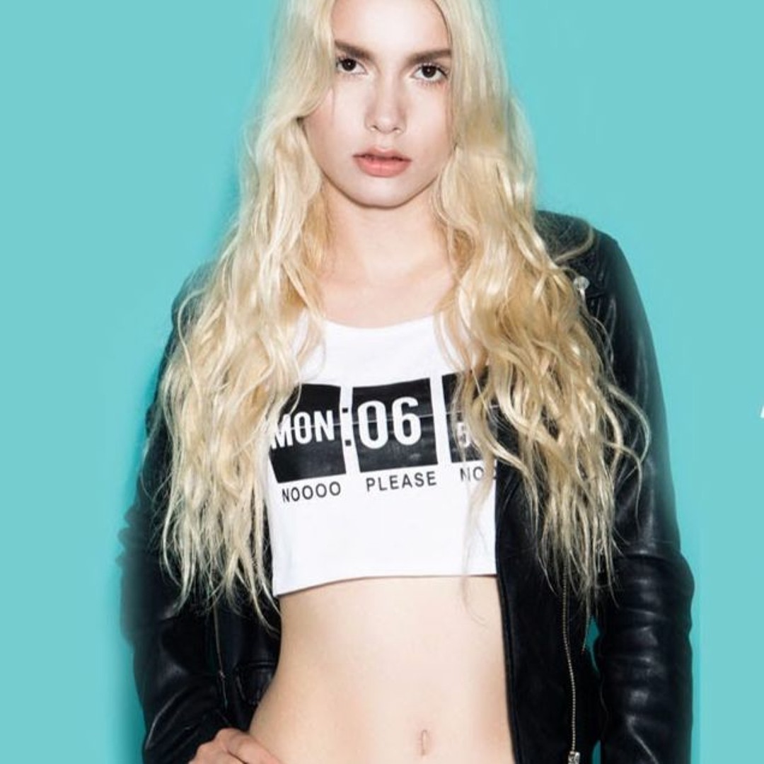 Stream Aleyna Tilki - Sen Olsan Bari - Karaoke 2017 djserkanb by djserkanb  | Listen online for free on SoundCloud