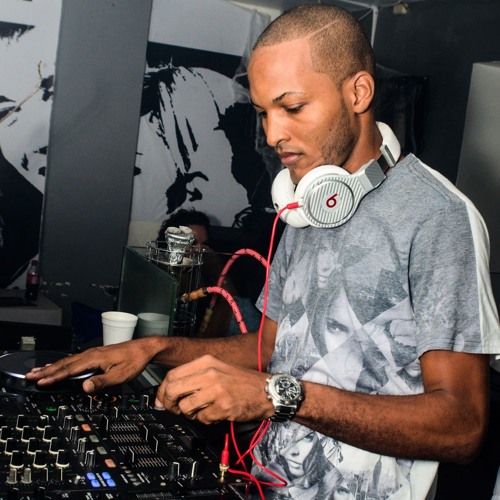 Tinyo RD - El Pito Intro Bow - 110BPM By DjManuelBeats