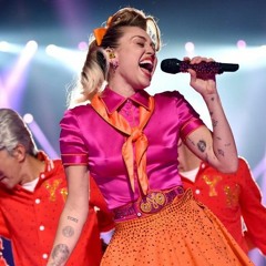 Miley Cyrus - Younger Now (Live MTV VMA)