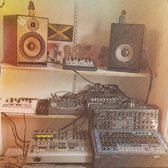 Acid Factory (Xoxbox vs Future Retro Revolution)