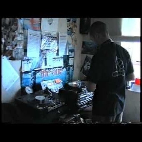 mc Scholar and dj navstarr      radio snippet  underground  garage set clip