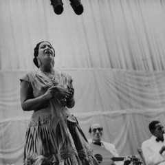 أم كلثوم - سهران لوحدي || سينما دمشق 1955