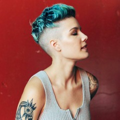 Halsey - Bad At Love (Stripped Version)