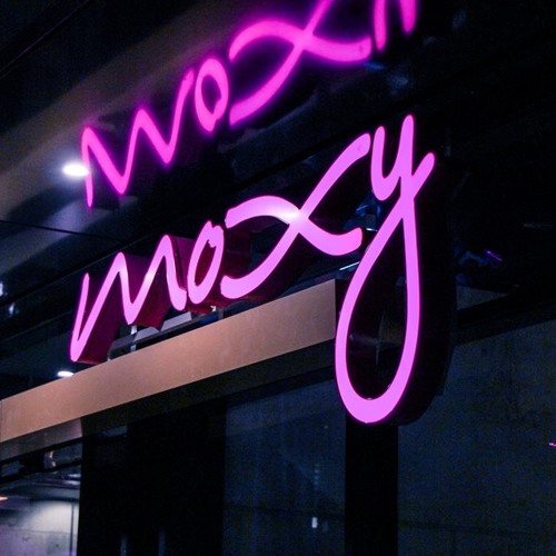 FRANZ TÄUBIG @MOXY HOTEL FRANKFURT