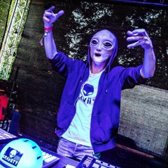GRAViiTY - Aliens (MP3 quality)