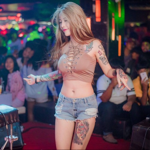 Nonstop - Việt Mix - Em Gái Mưa Ft. Em Thật Là Ngốc - Lương Điệp Remixx
