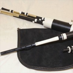 Drones in classic "D" tuning - D, A, D