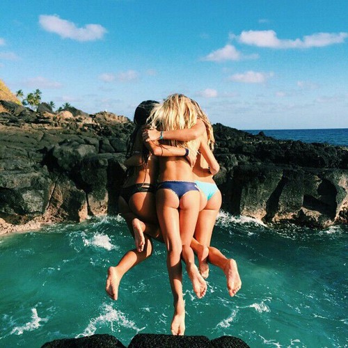 Running to the sea°°° tropicdem