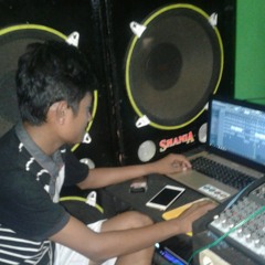 Alfredo'Lukas -CeweBkingDiri [Voc.ErickTampilang] Full 2k17.mp3
